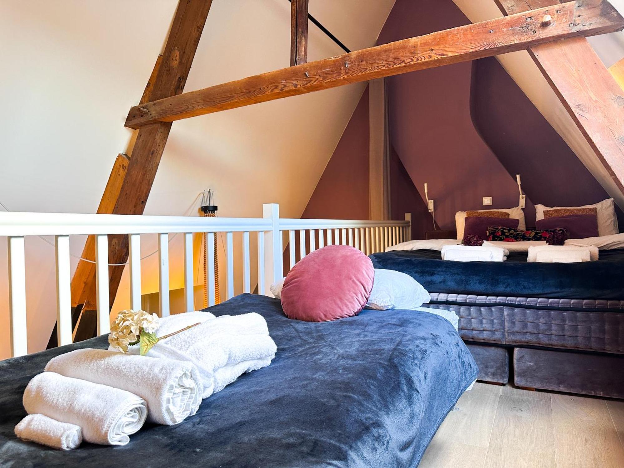 Gloria'S Loft Op De Grote Markt Бреда Экстерьер фото